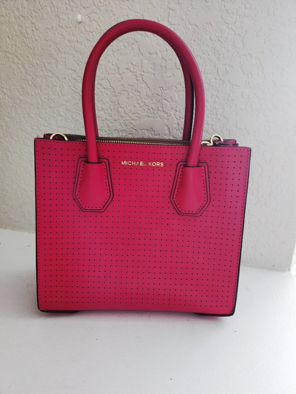 New Michael Kors Fushia Leather Shoulder Bag Purse